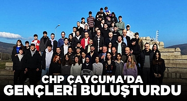 CHP Çaycuma'da gençleri buluşturdu