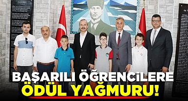 Başarılı öğrencilere ödül yağmuru!