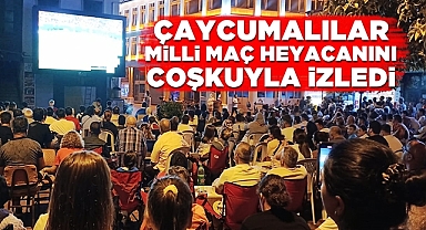 Çaycumalılar milli maç heyecanını coşkuyla izledi