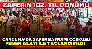 Çaycuma'da Zafer Bayramı coşkusu fener alayı ile taçlandırıldı