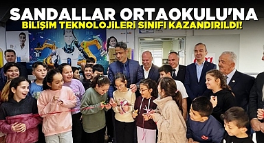 Sandallar Ortaokulu'na Bilişim Teknolojileri Sınıfı kazandırıldı!